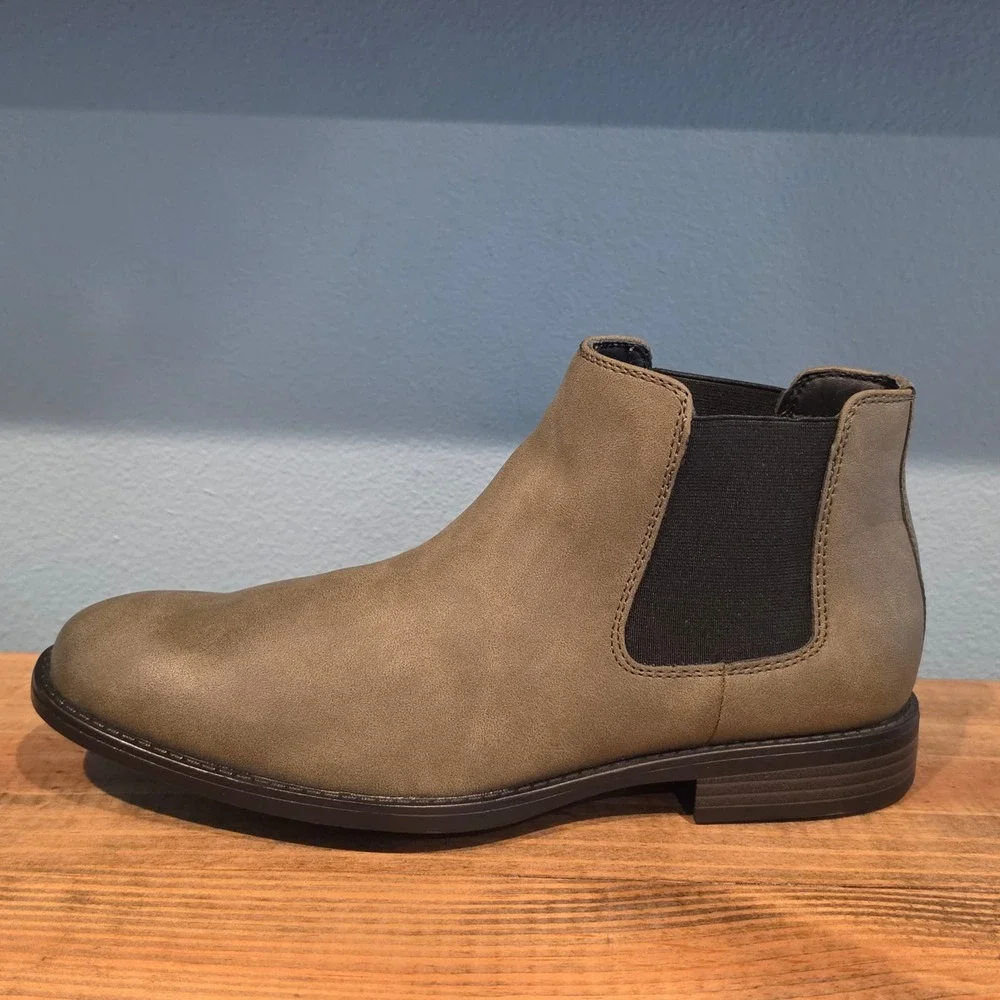 Madden Mens Maxxin Chelsea Boots Olive Pull On Ankle Boots Size 8